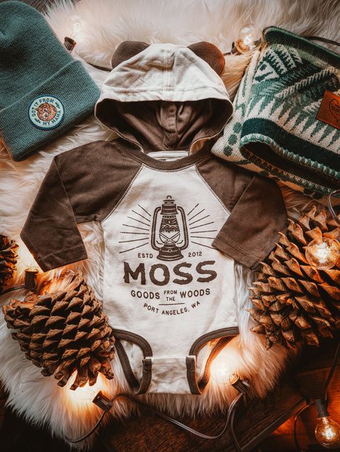 MOSS BEARCUB onesie