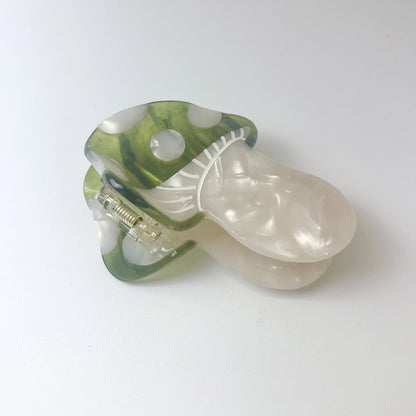WOODLAND MUSHROOM hair clip