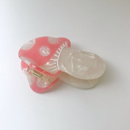 WOODLAND MUSHROOM hair clip