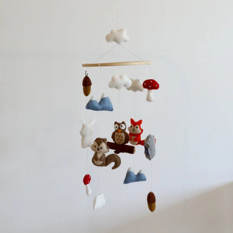 WOODLAND ANIMALS mobile