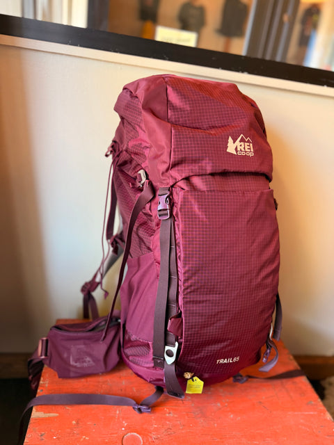 LOOP RENTAL: rei trail 65 pack