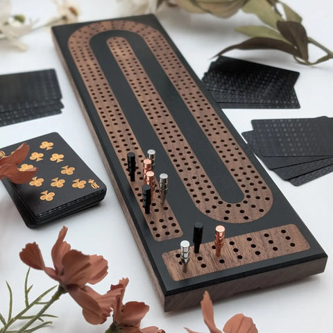 ONYX & WALNUT cribbage board