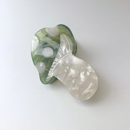 WOODLAND MUSHROOM hair clip
